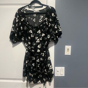 Modcloth Black and White Floral Tunic Top